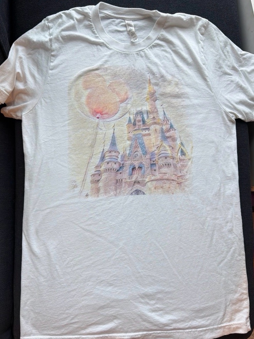 Disney Magic Kingdom Castle Watercolor T-Shirt Women’s Medium
